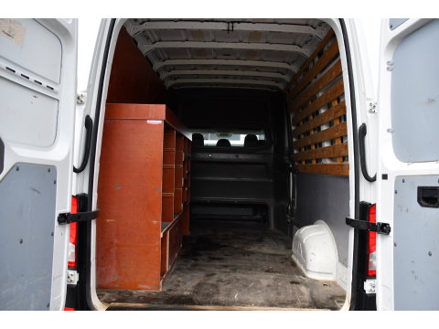 Volkswagen Crafter 35 2.0 TDI L4H3 DC PB Edition Cruise, Carplay, 177pk, Trekhaak, Multimedia, Airco, 5 Zits, Automaat, Uniek!