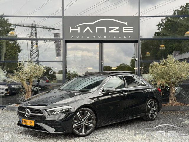 Mercedes-Benz A-Klasse - A180 AMG Line|ACC|Pano|Sfeer|Facelift|360