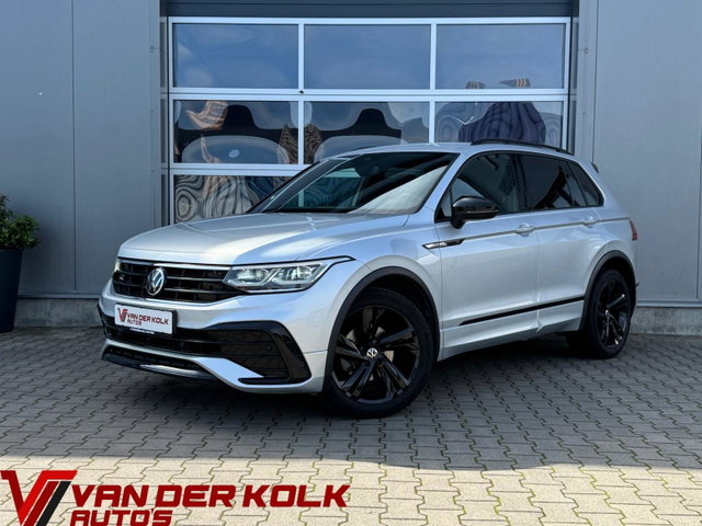 Volkswagen Tiguan - 1.5 TSI R-Line In/Exterieur | LED | Digital Cockpit | Half Leder | CarPlay | Navigatie | Adaptive Cruise | Climate
