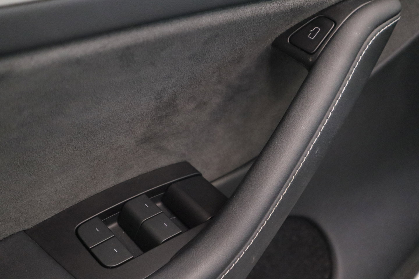 Tesla Model Y Performance AWD 75 kWh SOH 95% ACC Panoramadak HW3 24 Maanden garantie* (Vraag naar de voorwaarden)