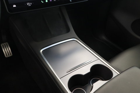 Tesla Model Y Performance AWD 75 kWh SOH 95% ACC Panoramadak HW3 24 Maanden garantie* (Vraag naar de voorwaarden)
