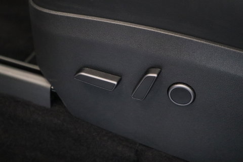 Tesla Model Y Performance AWD 75 kWh SOH 95% ACC Panoramadak HW3 24 Maanden garantie* (Vraag naar de voorwaarden)