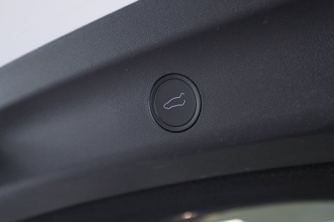 Tesla Model Y Performance AWD 75 kWh SOH 95% ACC Panoramadak HW3 24 Maanden garantie* (Vraag naar de voorwaarden)