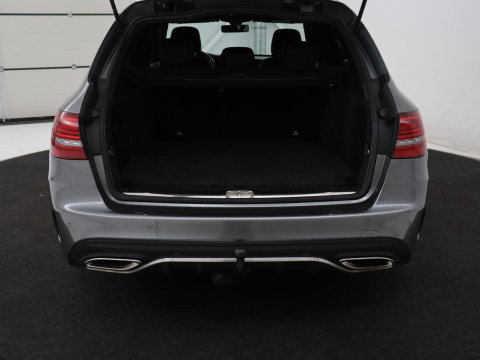 Mercedes-Benz C-Klasse 160 AMG Limited | Stoelverwarming | Leder/Alcantara | Trekhaak | Camera | Park Assist | Navigatie | Digitale Cockpit | Climate control | Cruise control | 18'' | Bluetooth