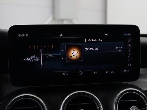 Mercedes-Benz C-Klasse 160 AMG Limited | Stoelverwarming | Leder/Alcantara | Trekhaak | Camera | Park Assist | Navigatie | Digitale Cockpit | Climate control | Cruise control | 18'' | Bluetooth