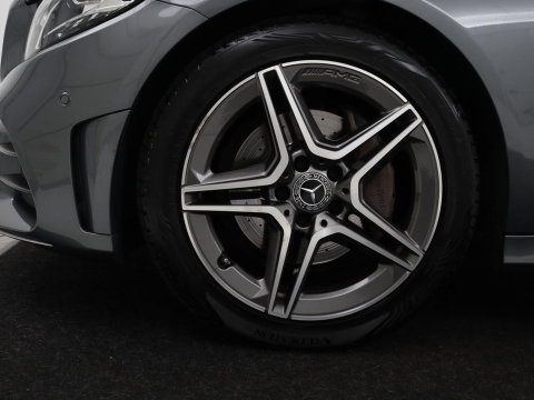 Mercedes-Benz C-Klasse 160 AMG Limited | Stoelverwarming | Leder/Alcantara | Trekhaak | Camera | Park Assist | Navigatie | Digitale Cockpit | Climate control | Cruise control | 18'' | Bluetooth