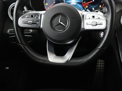 Mercedes-Benz C-Klasse 160 AMG Limited | Stoelverwarming | Leder/Alcantara | Trekhaak | Camera | Park Assist | Navigatie | Digitale Cockpit | Climate control | Cruise control | 18'' | Bluetooth