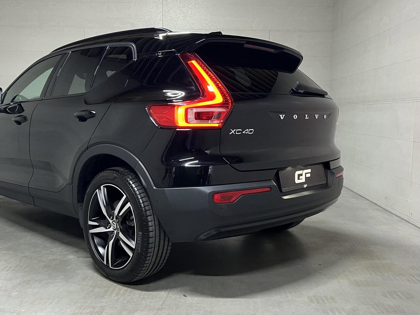 Volvo XC40 1.5 T5 Recharge R-Design Pano H/K 360° Memory
