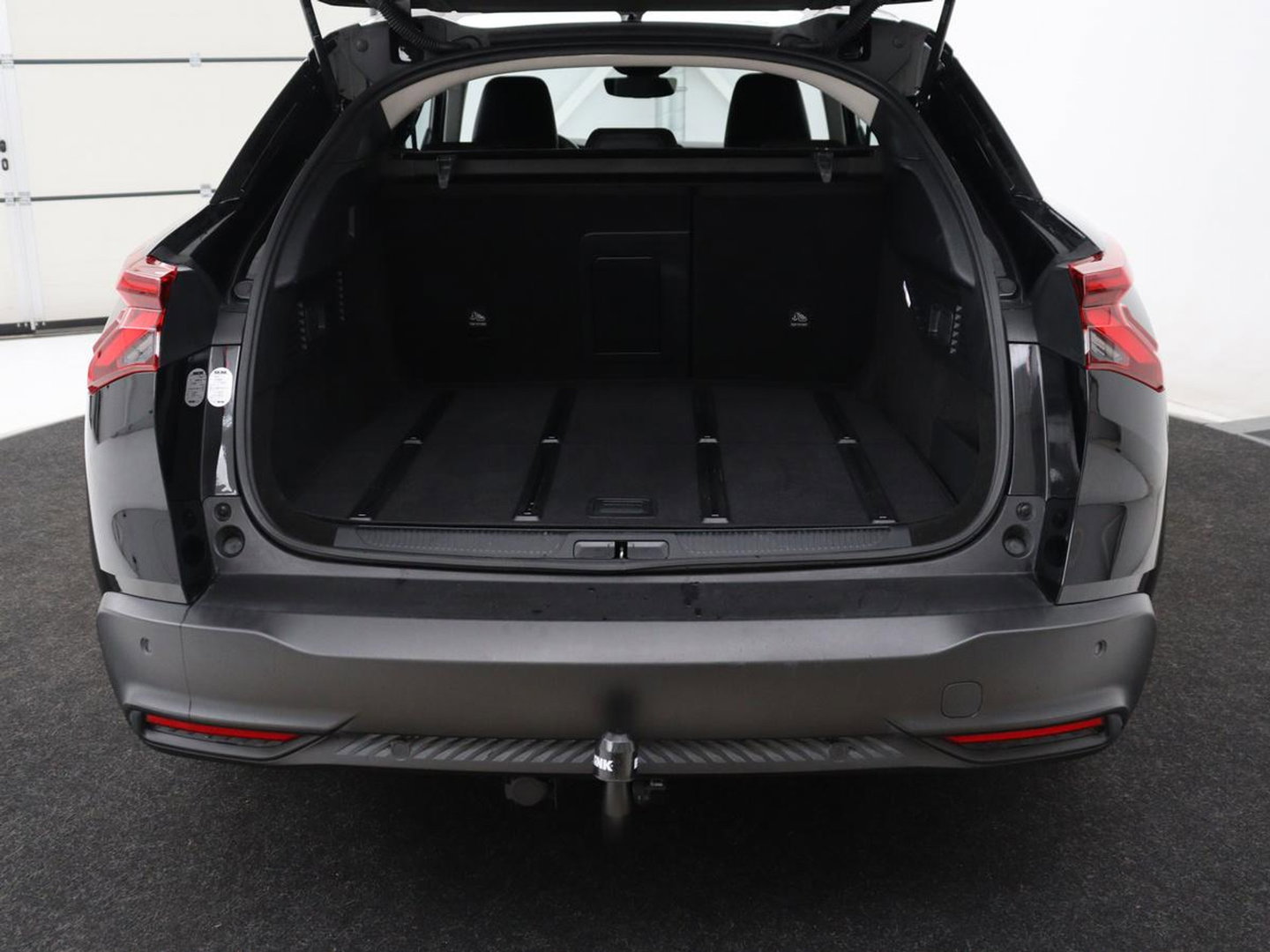 Citroën C5 X 1.6 Plug-in Hybrid 225 Business | SOH 96,6% | Stoelverwarming | Trekhaak | Adaptive cruise | Carplay | Navigatie | Full LED | Keyless | Climate control | PHEV