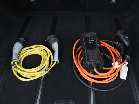 Citroën C5 X 1.6 Plug-in Hybrid 225 Business | SOH 96,6% | Stoelverwarming | Trekhaak | Adaptive cruise | Carplay | Navigatie | Full LED | Keyless | Climate control | PHEV