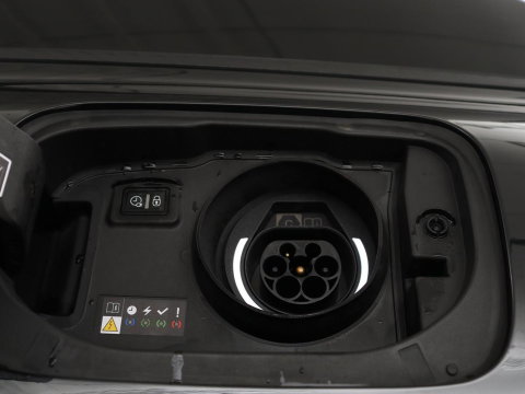 Citroën C5 X 1.6 Plug-in Hybrid 225 Business | SOH 96,6% | Stoelverwarming | Trekhaak | Adaptive cruise | Carplay | Navigatie | Full LED | Keyless | Climate control | PHEV