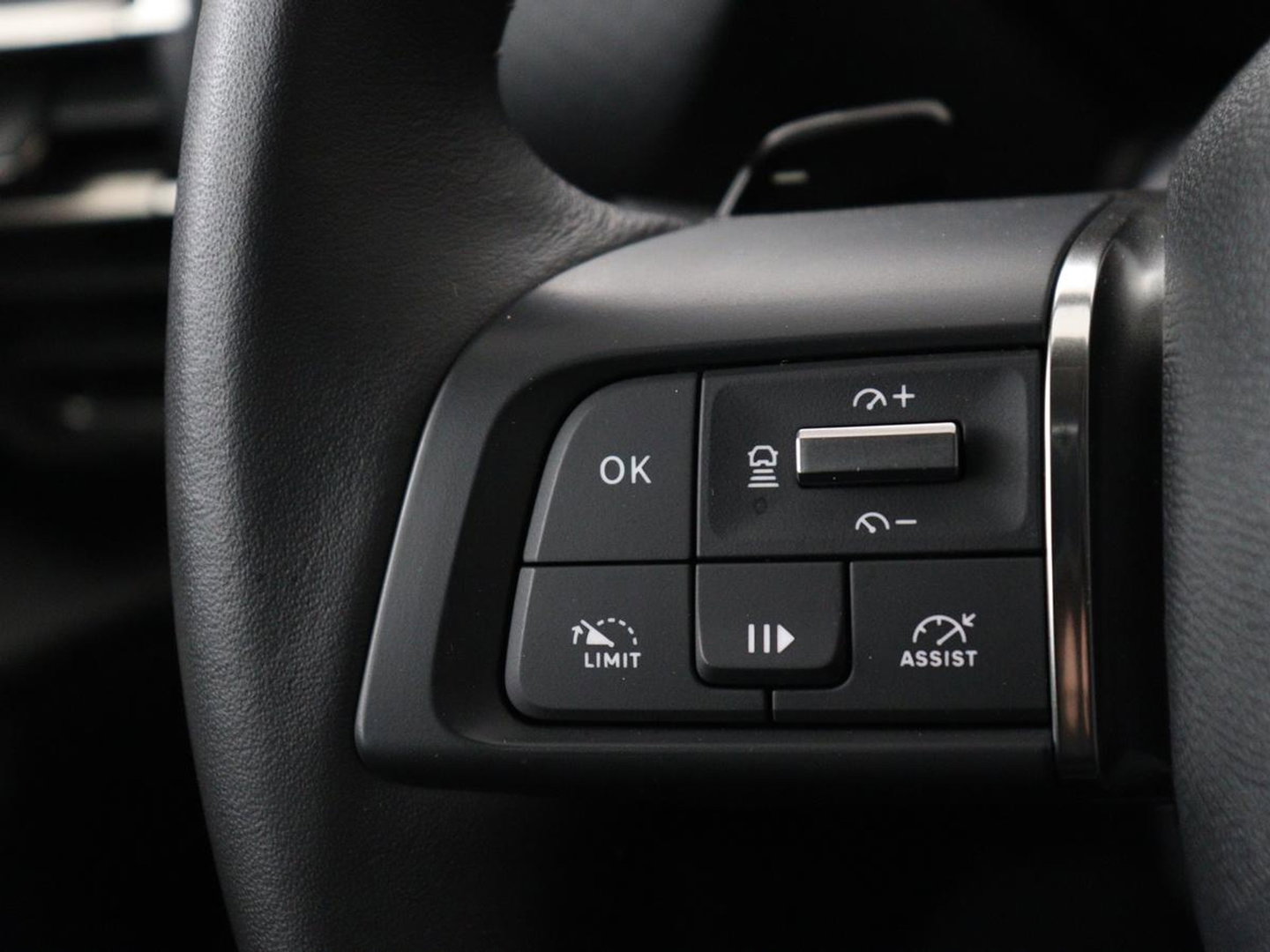 Citroën C5 X 1.6 Plug-in Hybrid 225 Business | SOH 96,6% | Stoelverwarming | Trekhaak | Adaptive cruise | Carplay | Navigatie | Full LED | Keyless | Climate control | PHEV