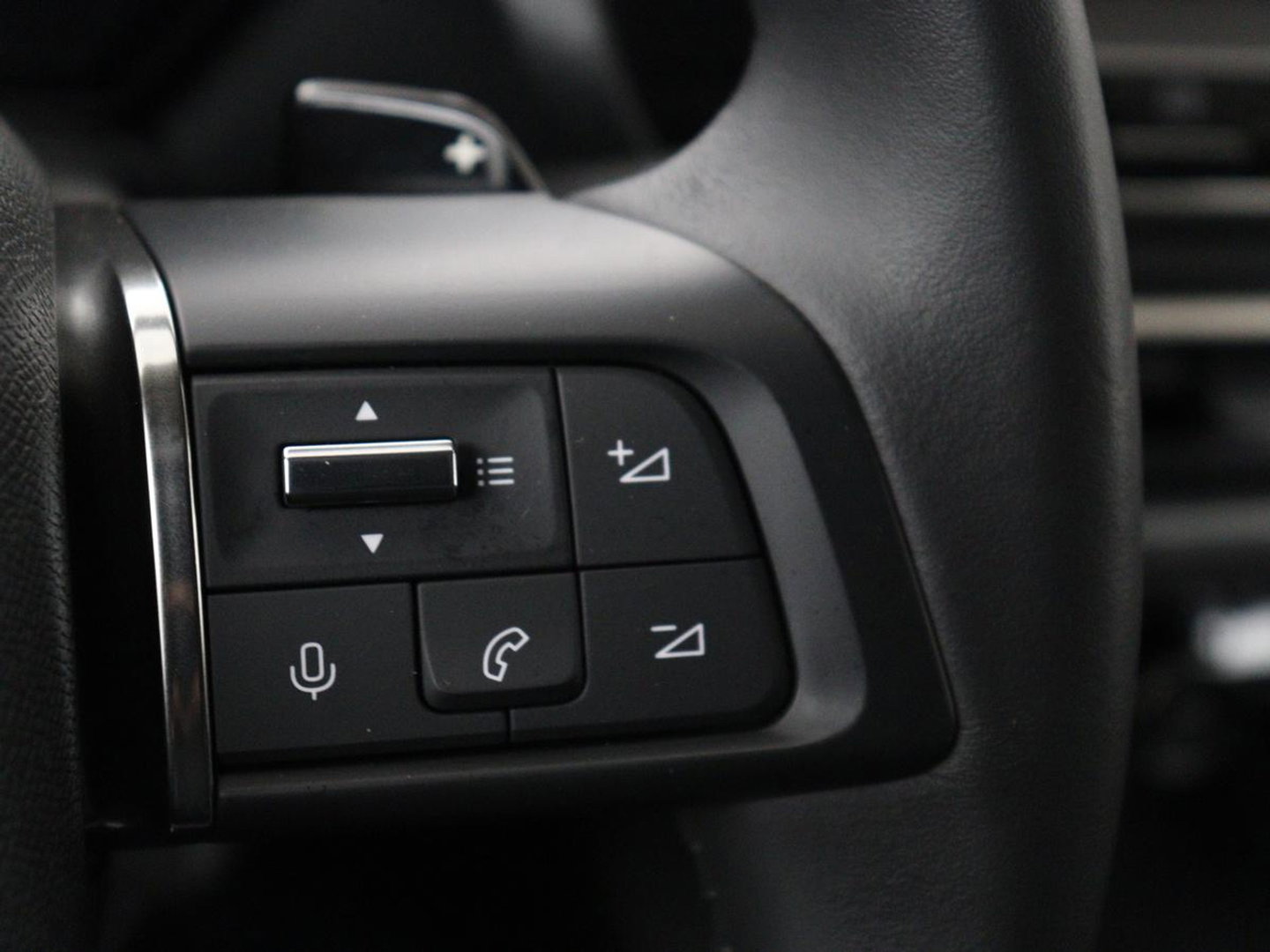 Citroën C5 X 1.6 Plug-in Hybrid 225 Business | SOH 96,6% | Stoelverwarming | Trekhaak | Adaptive cruise | Carplay | Navigatie | Full LED | Keyless | Climate control | PHEV
