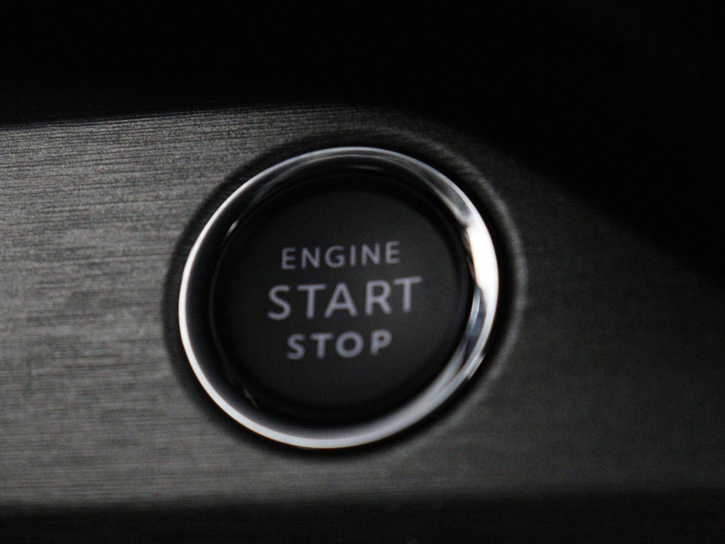 Citroën C5 X 1.6 Plug-in Hybrid 225 Business | SOH 96,6% | Stoelverwarming | Trekhaak | Adaptive cruise | Carplay | Navigatie | Full LED | Keyless | Climate control | PHEV