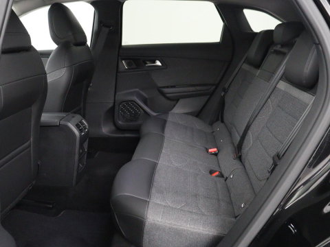 Citroën C5 X 1.6 Plug-in Hybrid 225 Business | SOH 96,6% | Stoelverwarming | Trekhaak | Adaptive cruise | Carplay | Navigatie | Full LED | Keyless | Climate control | PHEV