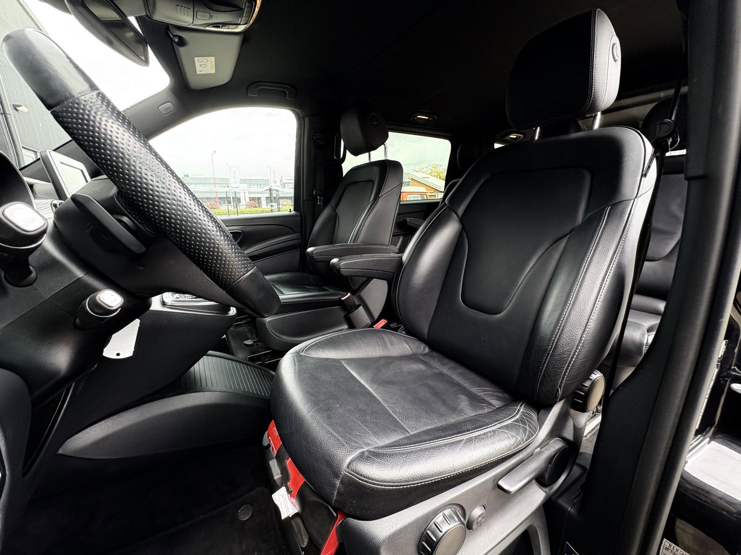 Mercedes-Benz V-Klasse 250d Lang DC Avantgarde | MARGE | LEDER | STOELVERW. | 2x SCHUIFD | EL KLEP |
