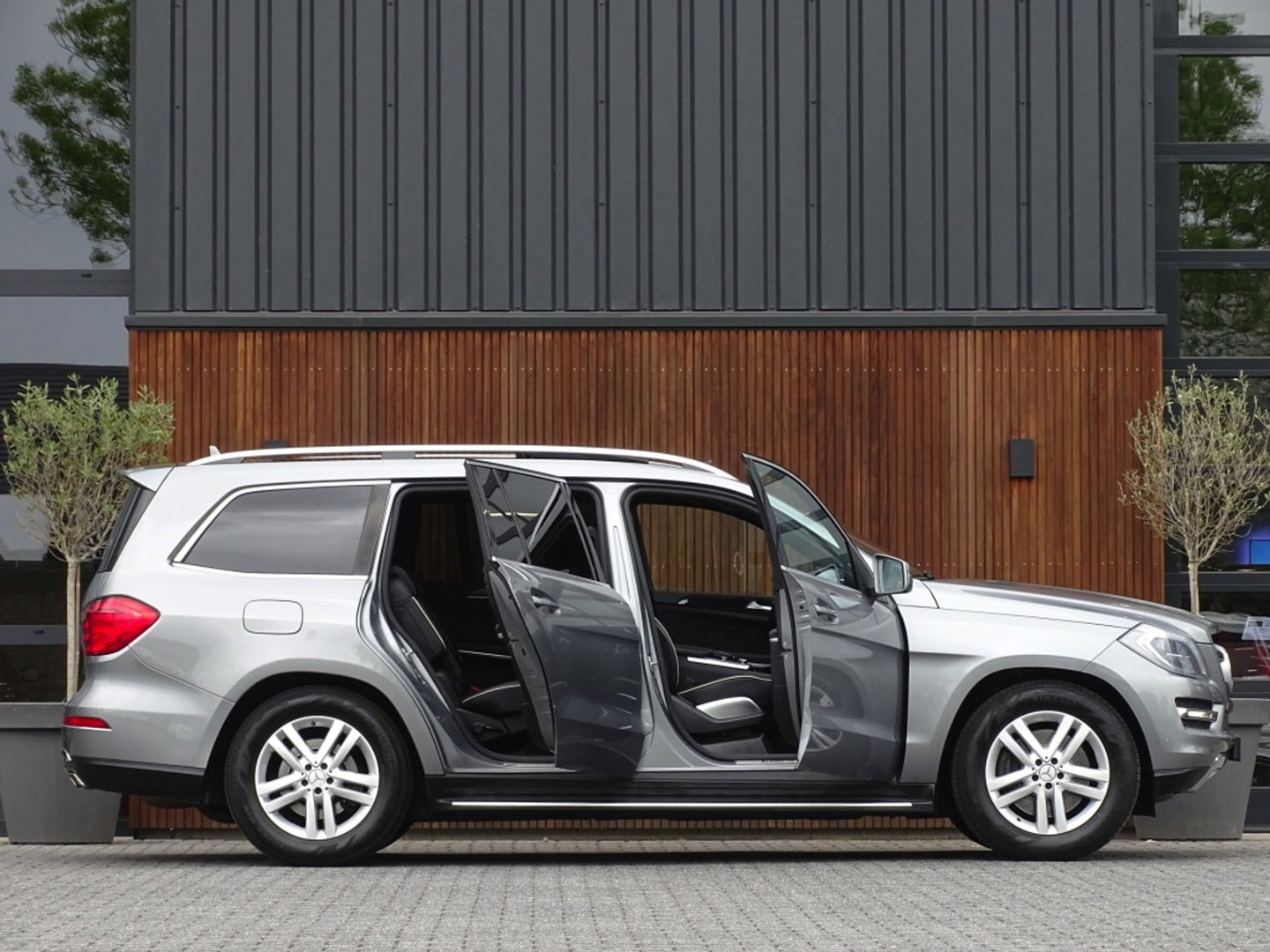 Mercedes-Benz GL-Klasse 500 436PK 4-Matic / Designo / 360° / B&O / 7 Pers / Massage