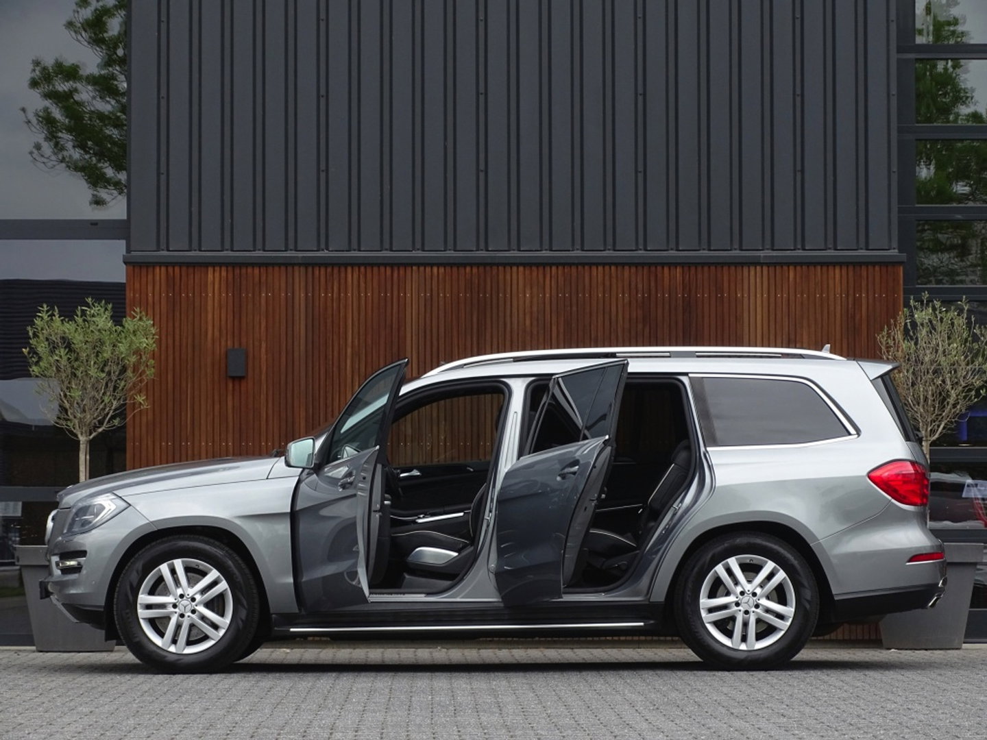 Mercedes-Benz GL-Klasse 500 436PK 4-Matic / Designo / 360° / B&O / 7 Pers / Massage