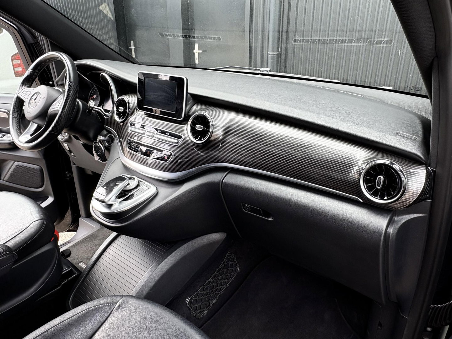 Mercedes-Benz V-Klasse 250d Lang DC Avantgarde | MARGE | LEDER | STOELVERW. | 2x SCHUIFD | EL KLEP |