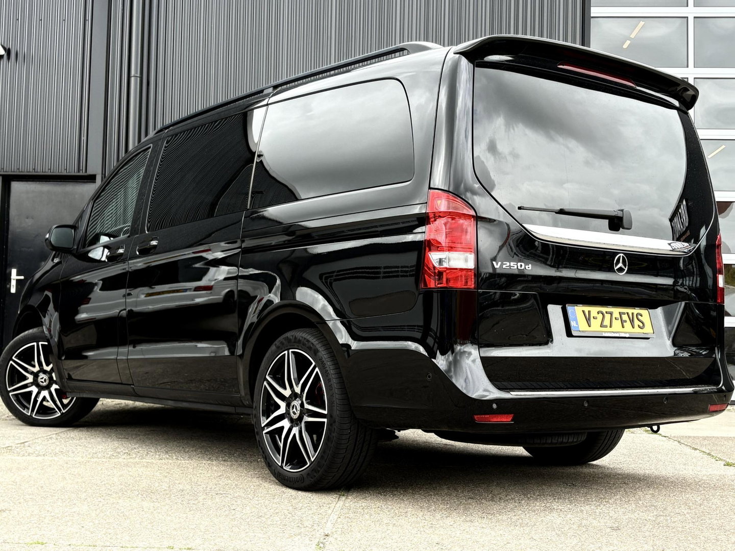 Mercedes-Benz V-Klasse 250d Lang DC Avantgarde | MARGE | LEDER | STOELVERW. | 2x SCHUIFD | EL KLEP |