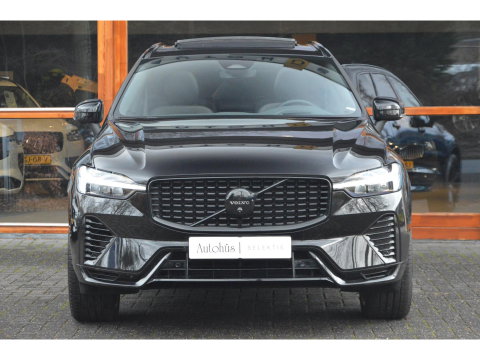 Volvo XC60 Hybride AWD Black Edition | Luchtvering | Bowers & Wilkins | 360° Camera | Panoramadak |