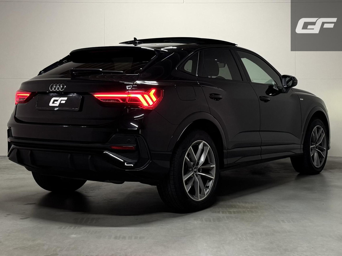 Audi Q3 Sportback 45 TFSIe S-Line Pano Leer Sfeer 360° CarPlay