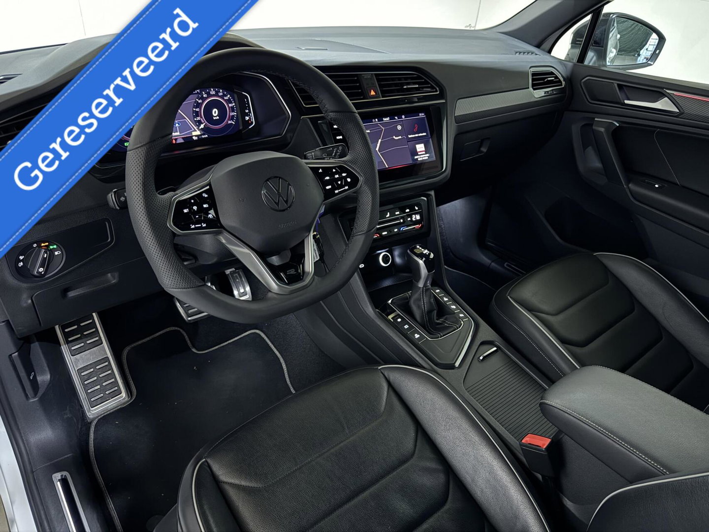 Volkswagen Tiguan 1.4 TSI eHybrid R-Line Pano Leer Sfeer Trekh. Carplay
