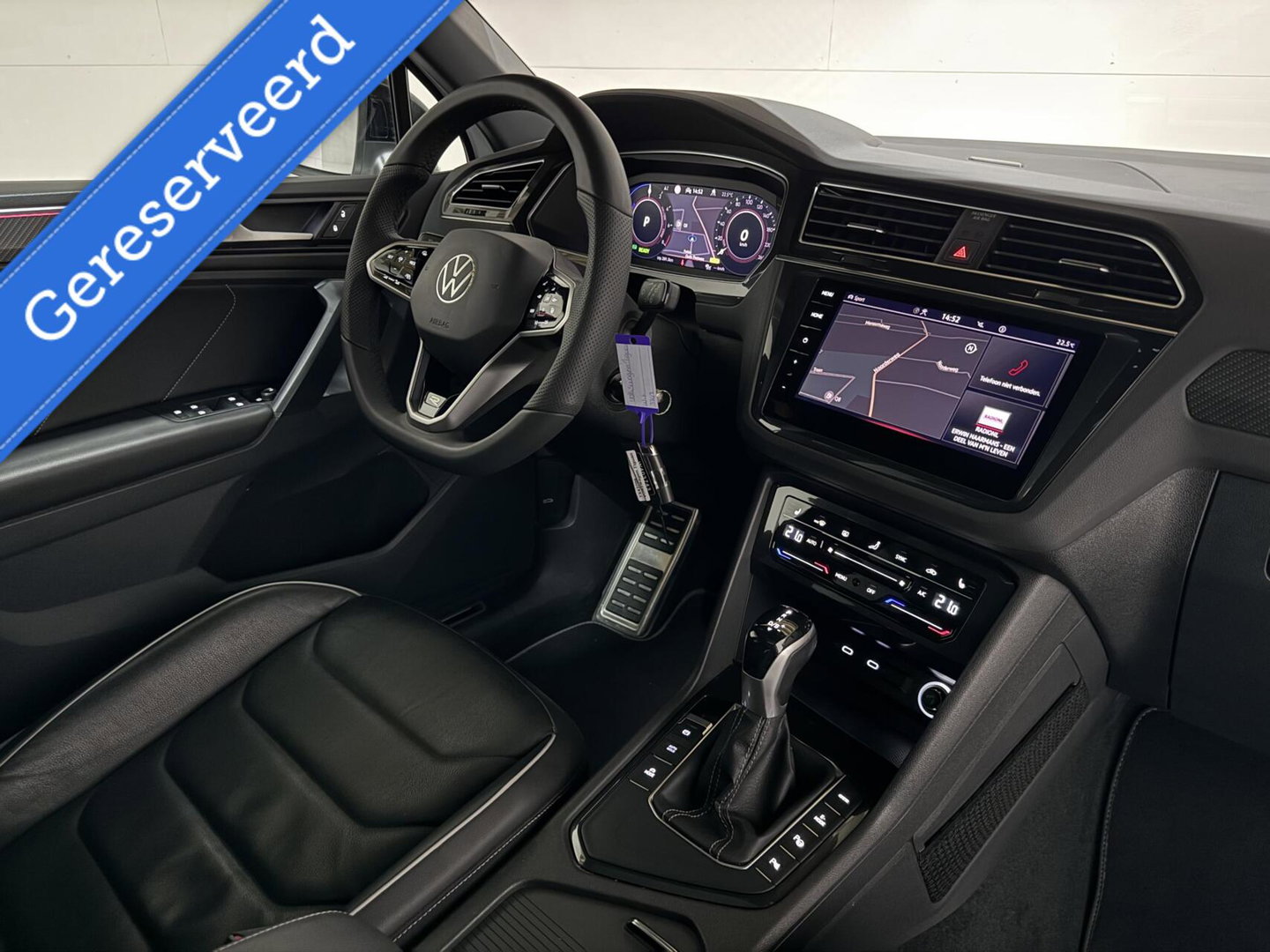 Volkswagen Tiguan 1.4 TSI eHybrid R-Line Pano Leer Sfeer Trekh. Carplay