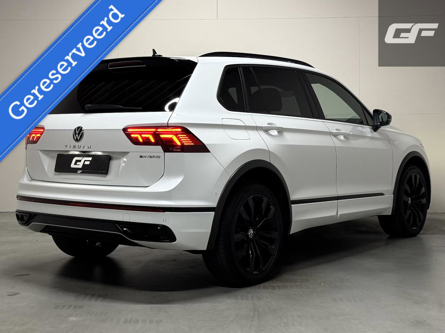 Volkswagen Tiguan 1.4 TSI eHybrid R-Line Pano Leer Sfeer Trekh. Carplay