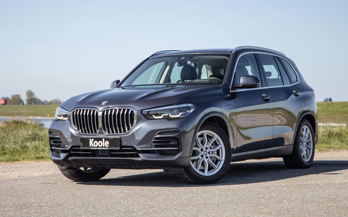 BMW X5 xDrive45e Executive CARPLAY / CAMERA / DEALER ONDERHOUDEN / ZWART LEER / STOELVERWARMING