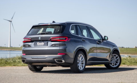 BMW X5 xDrive45e Executive CARPLAY / CAMERA / DEALER ONDERHOUDEN / ZWART LEER / STOELVERWARMING