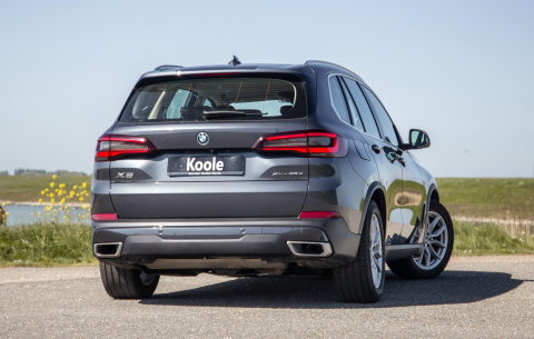 BMW X5 xDrive45e Executive CARPLAY / CAMERA / DEALER ONDERHOUDEN / ZWART LEER / STOELVERWARMING