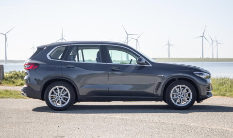 BMW X5 xDrive45e Executive CARPLAY / CAMERA / DEALER ONDERHOUDEN / ZWART LEER / STOELVERWARMING