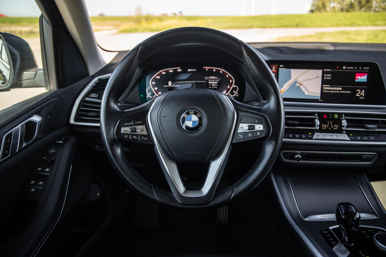 BMW X5 xDrive45e Executive CARPLAY / CAMERA / DEALER ONDERHOUDEN / ZWART LEER / STOELVERWARMING