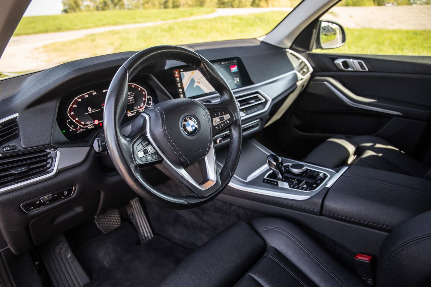 BMW X5 xDrive45e Executive CARPLAY / CAMERA / DEALER ONDERHOUDEN / ZWART LEER / STOELVERWARMING