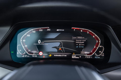 BMW X5 xDrive45e Executive CARPLAY / CAMERA / DEALER ONDERHOUDEN / ZWART LEER / STOELVERWARMING