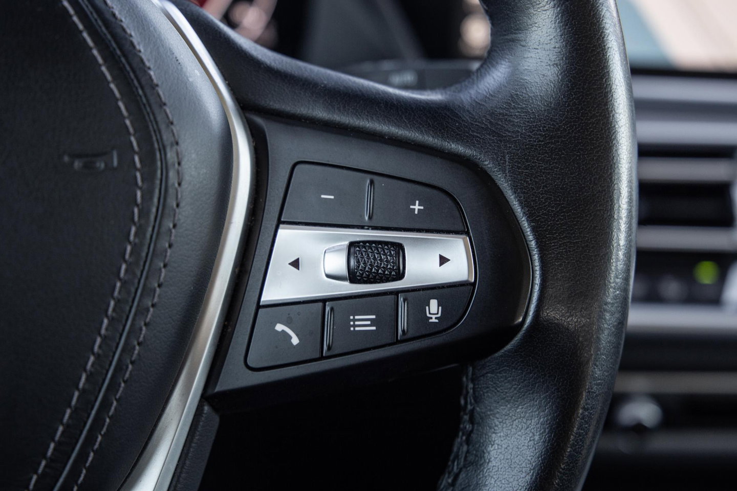 BMW X5 xDrive45e Executive CARPLAY / CAMERA / DEALER ONDERHOUDEN / ZWART LEER / STOELVERWARMING