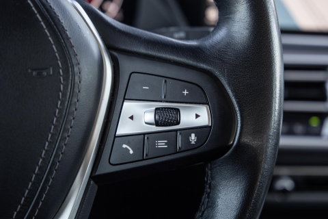 BMW X5 xDrive45e Executive CARPLAY / CAMERA / DEALER ONDERHOUDEN / ZWART LEER / STOELVERWARMING