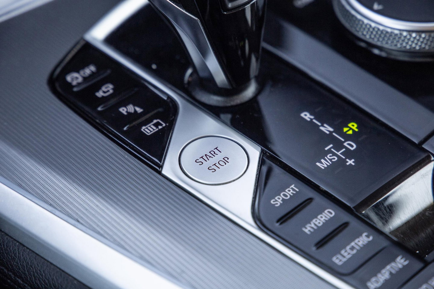 BMW X5 xDrive45e Executive CARPLAY / CAMERA / DEALER ONDERHOUDEN / ZWART LEER / STOELVERWARMING