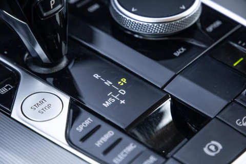 BMW X5 xDrive45e Executive CARPLAY / CAMERA / DEALER ONDERHOUDEN / ZWART LEER / STOELVERWARMING