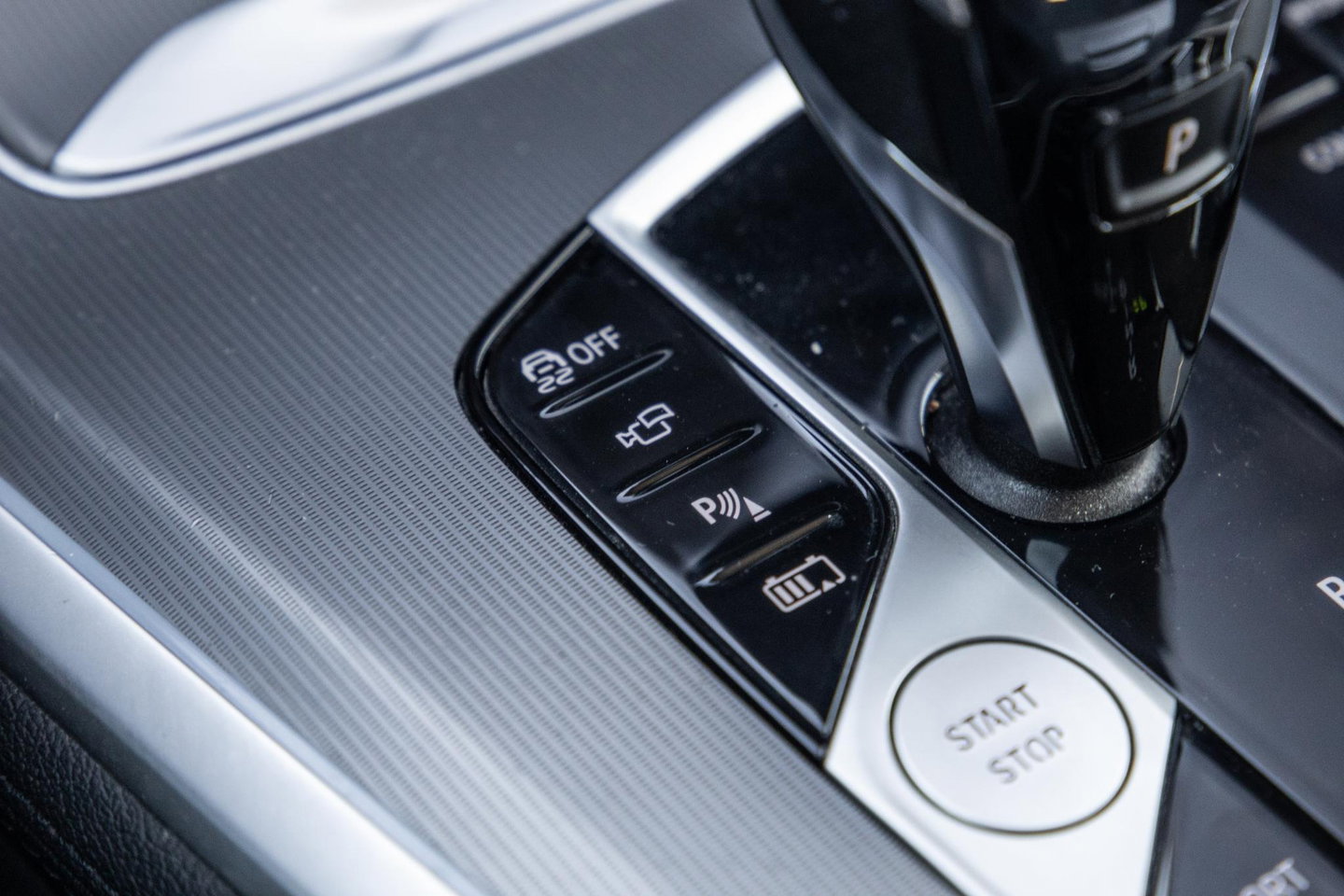 BMW X5 xDrive45e Executive CARPLAY / CAMERA / DEALER ONDERHOUDEN / ZWART LEER / STOELVERWARMING