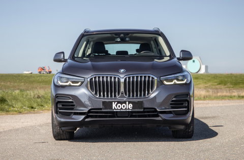 BMW X5 xDrive45e Executive CARPLAY / CAMERA / DEALER ONDERHOUDEN / ZWART LEER / STOELVERWARMING