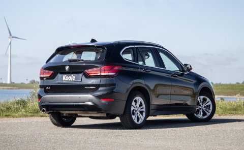 BMW X1 xDrive25e Executive BEIGE LEER / CAMERA / CARPLAY / HEAD UP DISPLAY / LED / CRUISE CONTROLE / STOELVERWARMING