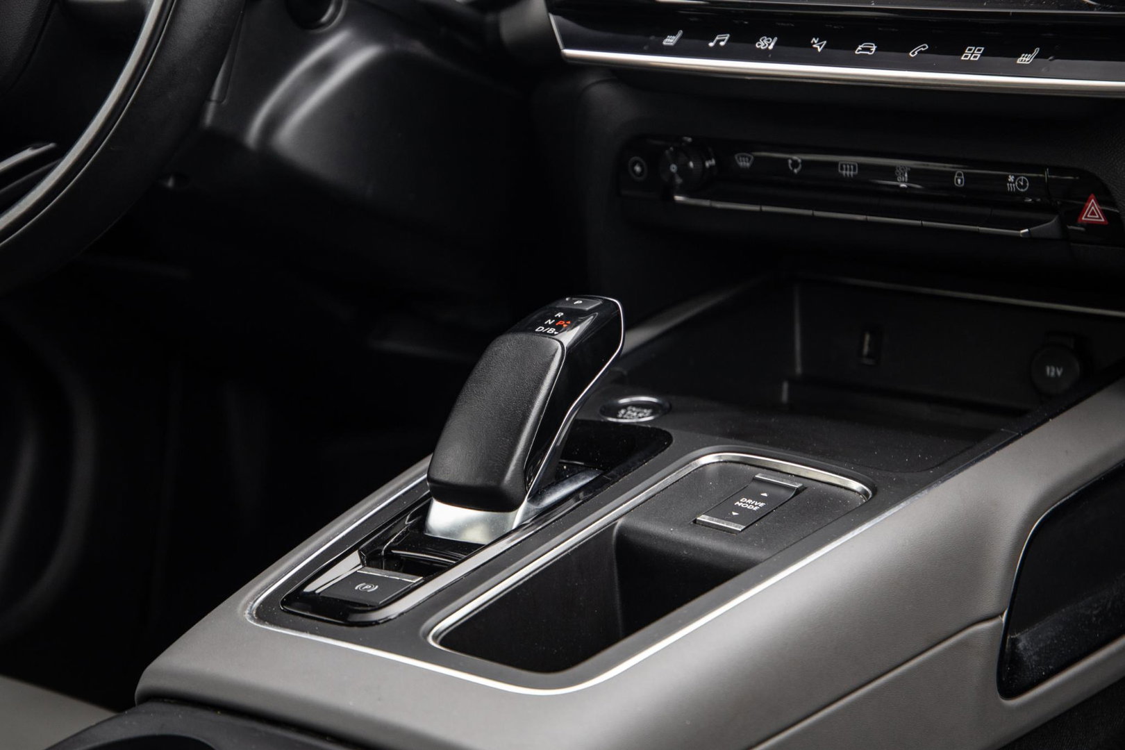 Citroën C5 Aircross 1.6 Plug-in Hybrid 225 Shine PANORAMA DAK / DEALER ONDERHOUDEN / LEER / MEMMORY / TREKHAAK / CAMERA
