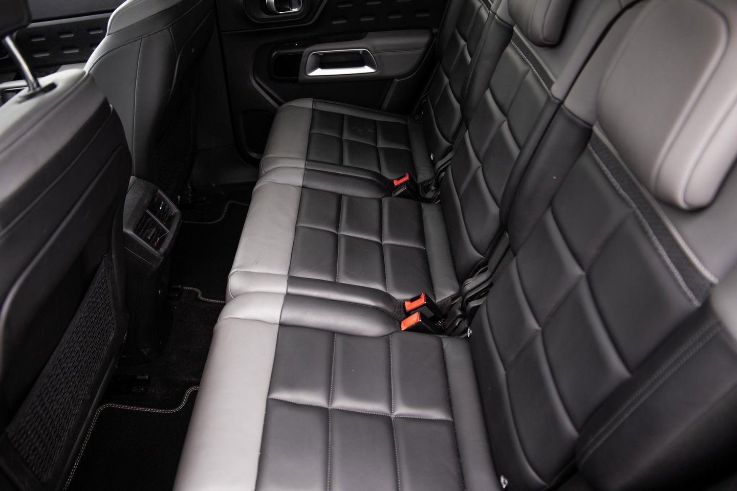 Citroën C5 Aircross 1.6 Plug-in Hybrid 225 Shine PANORAMA DAK / DEALER ONDERHOUDEN / LEER / MEMMORY / TREKHAAK / CAMERA