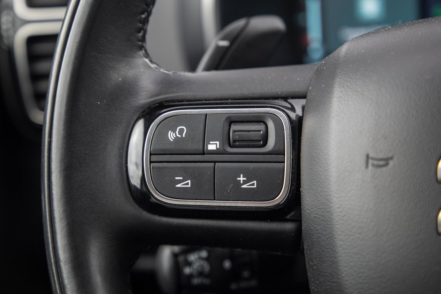 Citroën C5 Aircross 1.6 Plug-in Hybrid 225 Shine PANORAMA DAK / DEALER ONDERHOUDEN / LEER / MEMMORY / TREKHAAK / CAMERA
