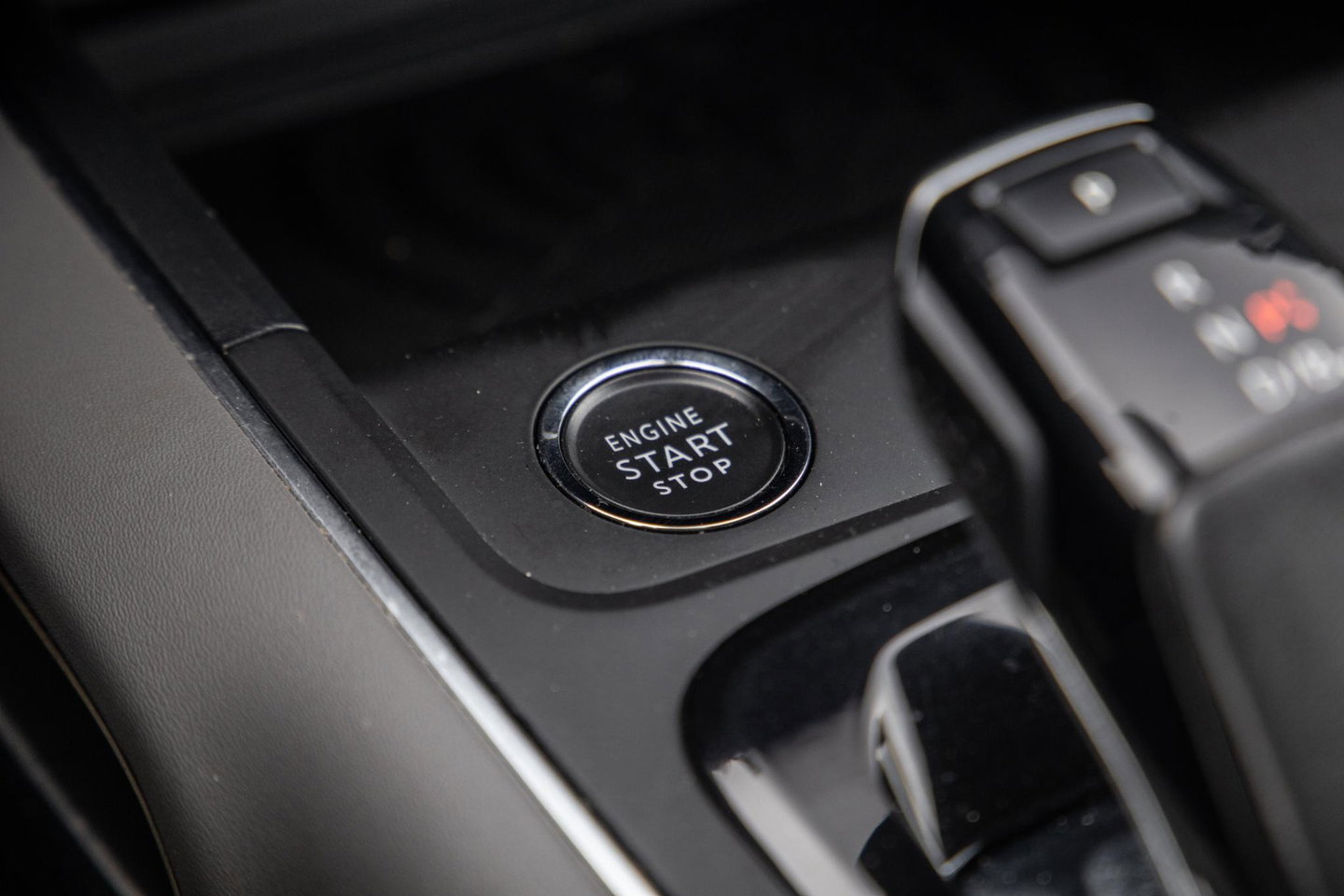 Citroën C5 Aircross 1.6 Plug-in Hybrid 225 Shine PANORAMA DAK / DEALER ONDERHOUDEN / LEER / MEMMORY / TREKHAAK / CAMERA