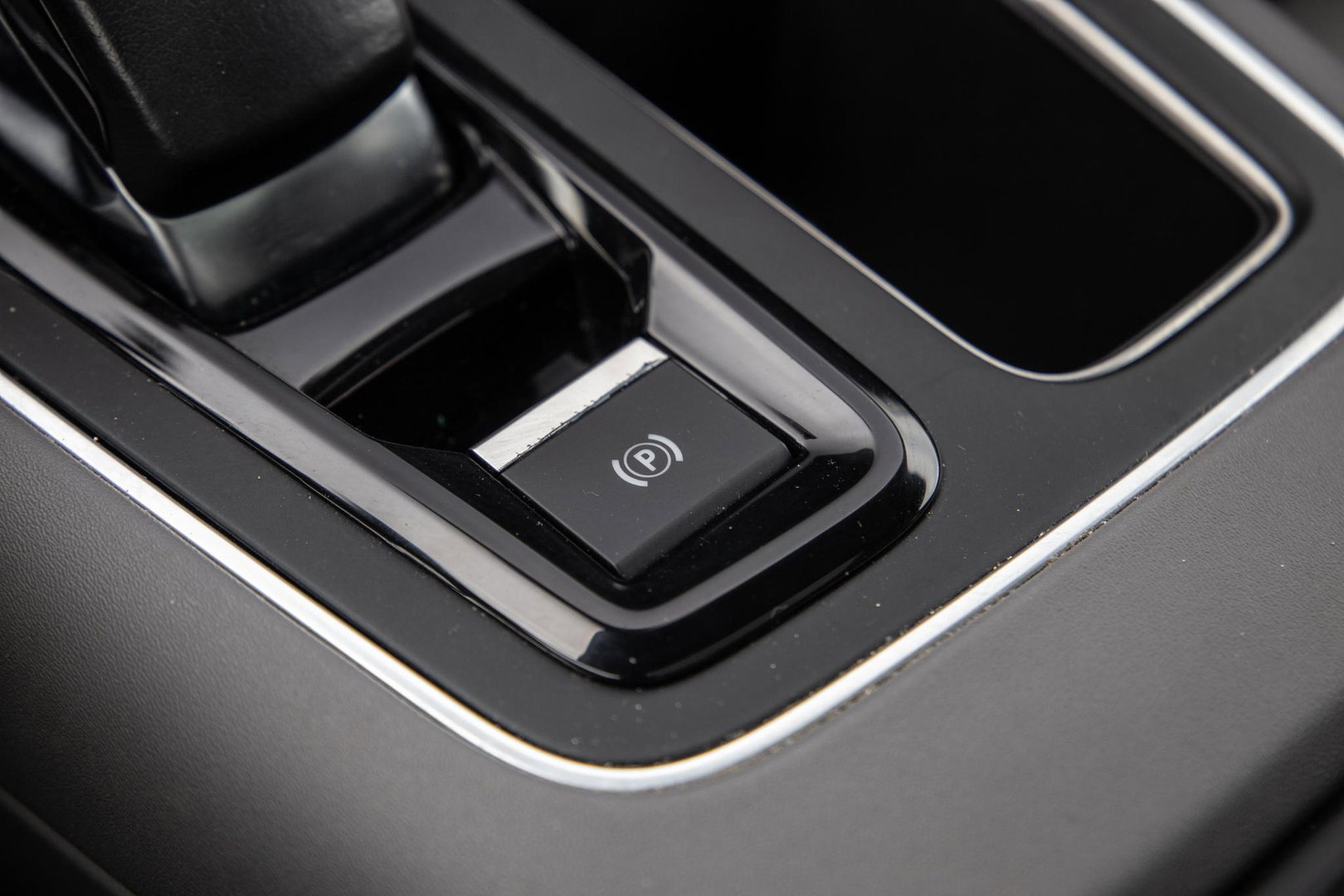 Citroën C5 Aircross 1.6 Plug-in Hybrid 225 Shine PANORAMA DAK / DEALER ONDERHOUDEN / LEER / MEMMORY / TREKHAAK / CAMERA