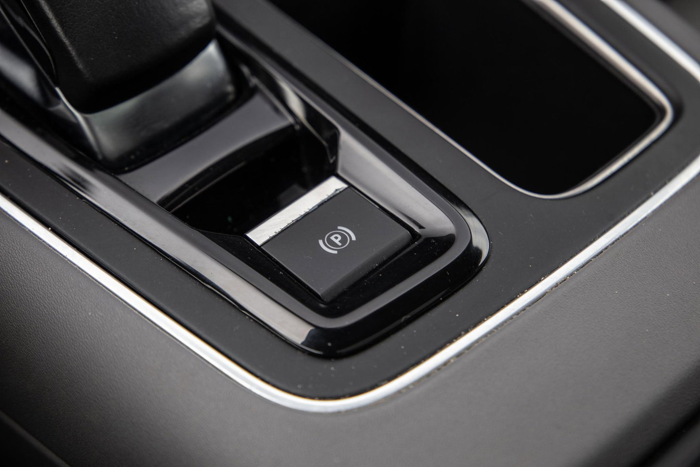 Citroën C5 Aircross 1.6 Plug-in Hybrid 225 Shine PANORAMA DAK / DEALER ONDERHOUDEN / LEER / MEMMORY / TREKHAAK / CAMERA