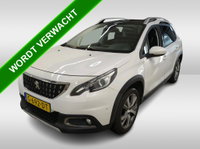 Peugeot 2008 - 1.5 BlueHDi Allure / Panoramadak / Trekhaak / Cruise-ctr. /  lmv 17"/ Roofrail / Privacy Glass / Apk nieuw